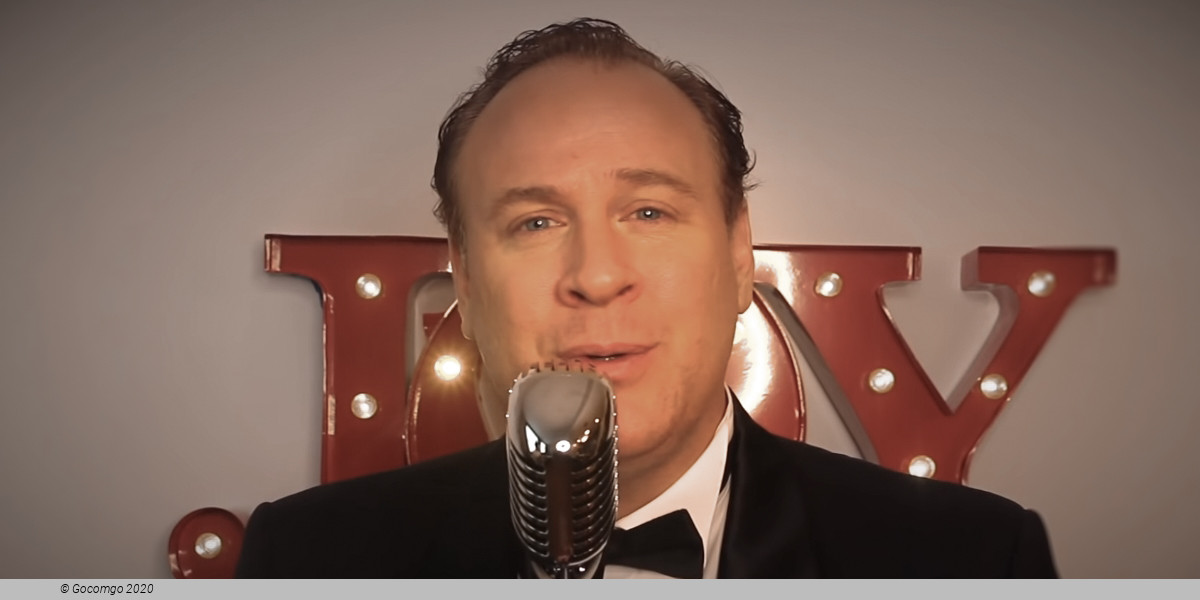 Lucas Meachem, photo 2