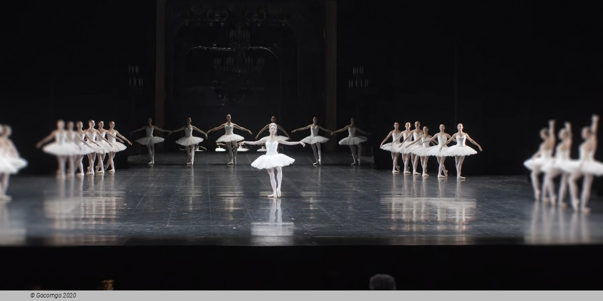 Défilé of the Paris Opera Ballet, photo 1, photo 2