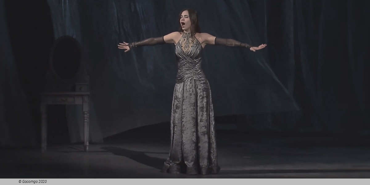 The Lady of the Camellias, photo 8